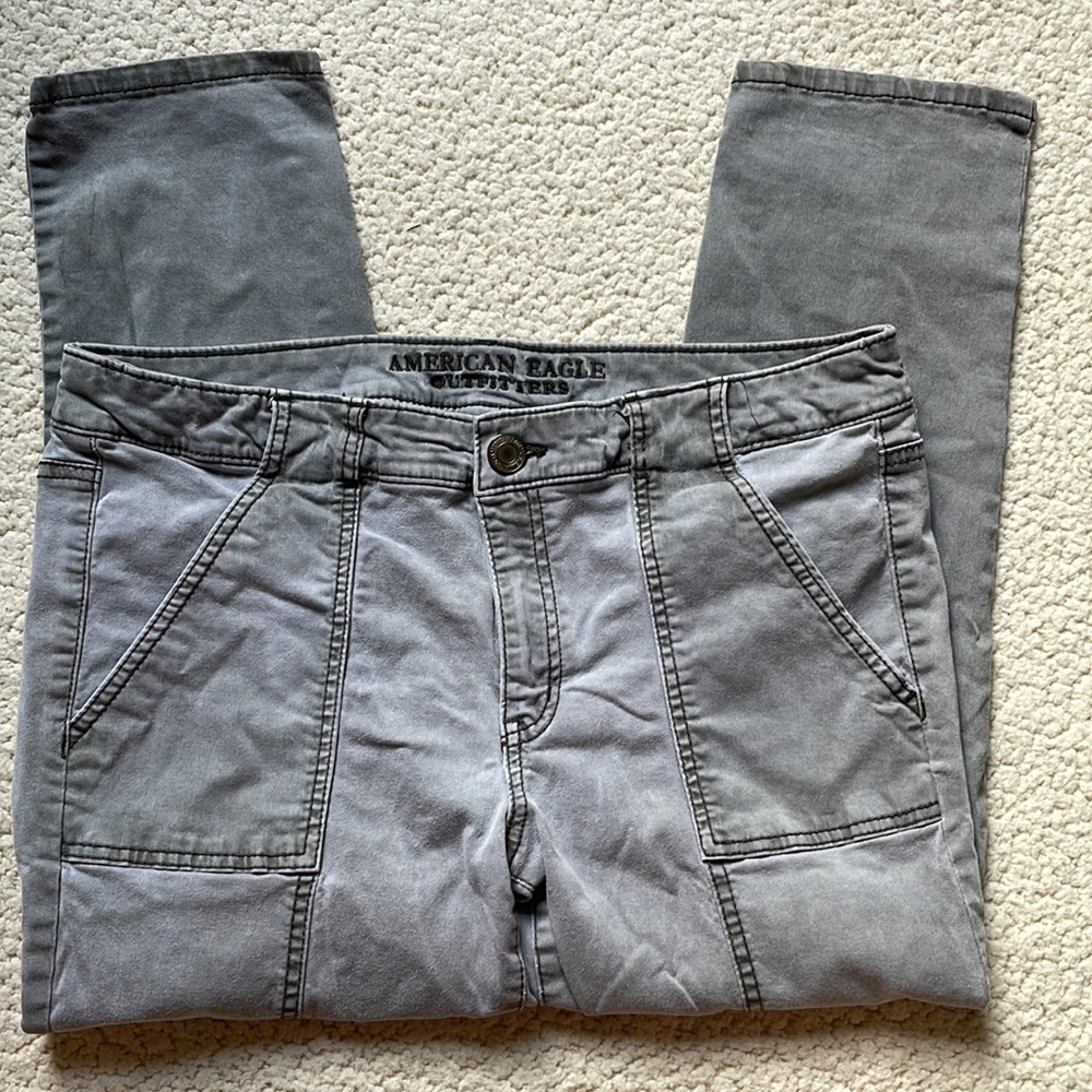 American Eagle Crop Jeans